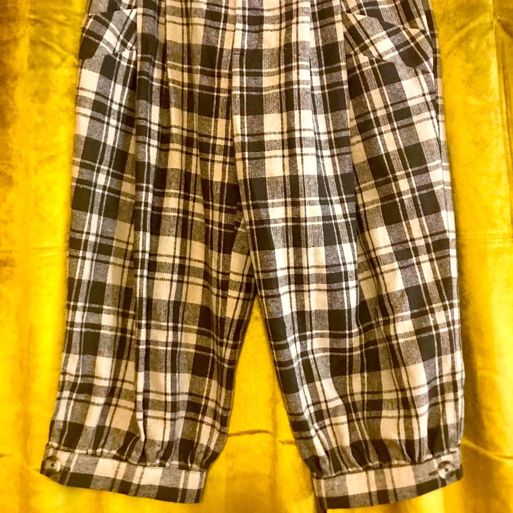 Plaid knickerbockers 🤎🖤